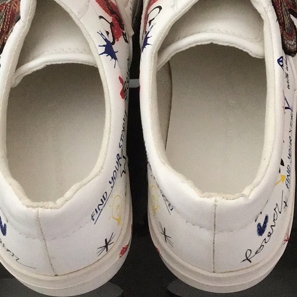 🆕 No Tags ZARA Graffiti Butterfly Lace Up Sneaker - Picture 9 of 12